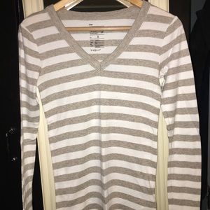 Long sleeve striped gap shirt